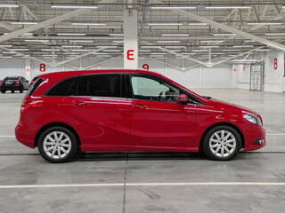 2012 Mercedes-Benz B-Класс 200 II (W246), красный, 890000 рублей, вид 4