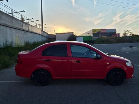 2007 Chevrolet Aveo I Рестайлинг, красный, 400000 рублей, вид 4