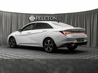 2021 Hyundai Elantra VII (CN7), белый, 2410000 рублей, вид 4