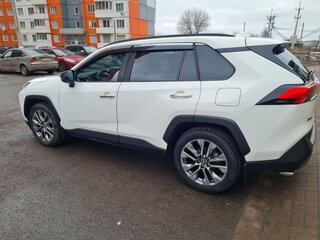 2020 Toyota RAV4 V (XA50), белый, 3250000 рублей, вид 4