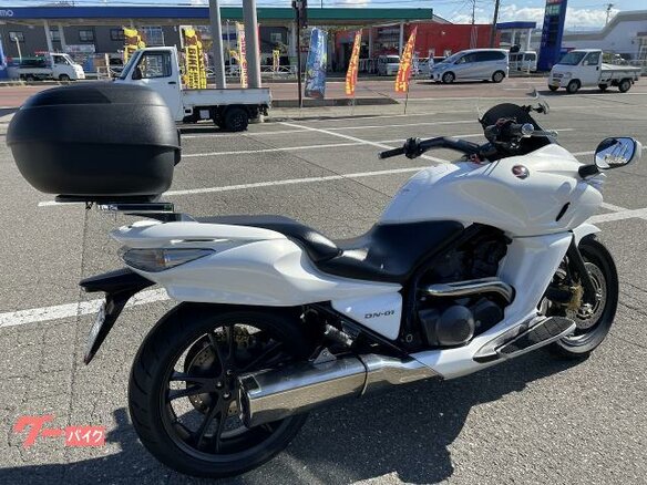 2008 Honda DN-01, белый, 600000 рублей - вид 3
