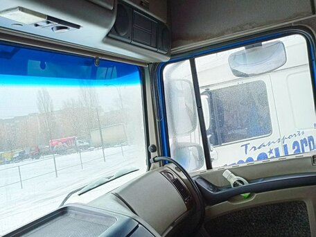 2006 DAF XF 105, синий, 3500000 рублей, вид 4