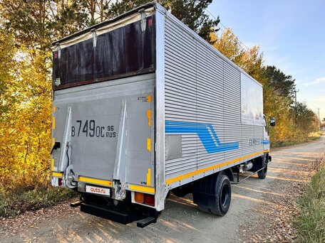 2003 Fuso (Mitsubishi) Fighter, белый, 1800000 рублей, вид 2