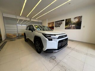 2025 Toyota RAV4 VI (XA60), белый, 4550000 рублей, вид 2