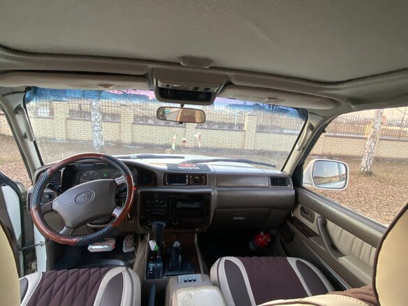 1997 Toyota Land Cruiser 80 Series Рестайлинг, белый, 2300000 рублей - вид 19