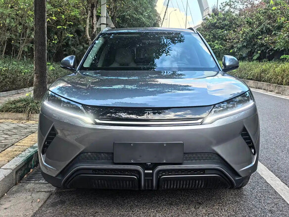 2025 BYD Yuan Up 45.12 kWh, серый, 2040000 рублей