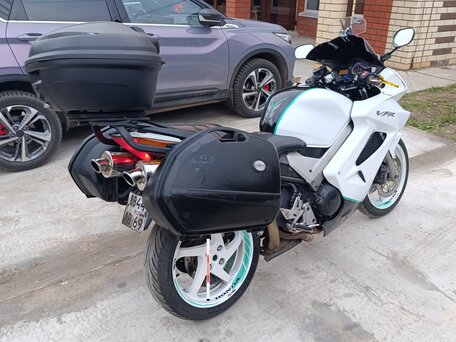 2002 Honda VFR 800, белый, 499000 рублей, вид 3