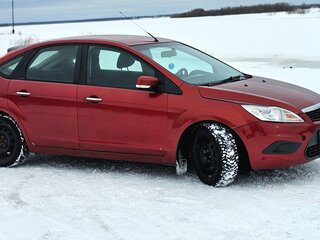 2009 Ford Focus II Рестайлинг, красный, 770000 рублей, вид 3