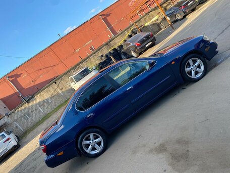 2005 Nissan Maxima V (A33), синий, 999999 рублей, вид 4