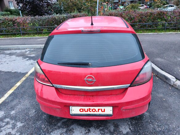 2006 Opel Astra H, красный, 240000 рублей - вид 1