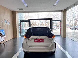 2023 Honda Fit Crosstar IV Рестайлинг, белый, 980000 рублей, вид 5