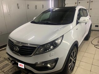 2013 Kia Sportage III, белый, 1200000 рублей, вид 2