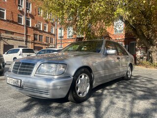 1996 Mercedes-Benz S-Класс 500 III (W140) Рестайлинг, белый, 2500000 рублей, вид 4