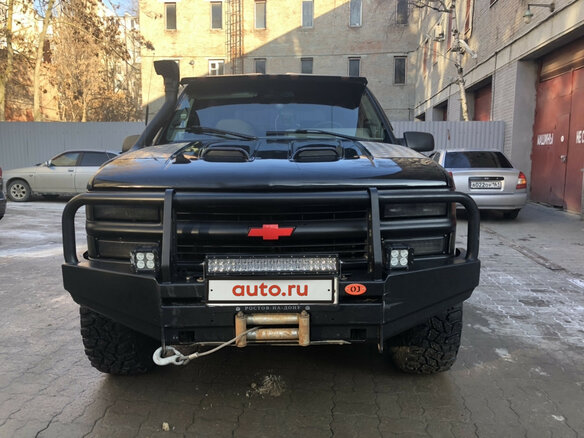 1997 Chevrolet Tahoe I, чёрный - вид 2