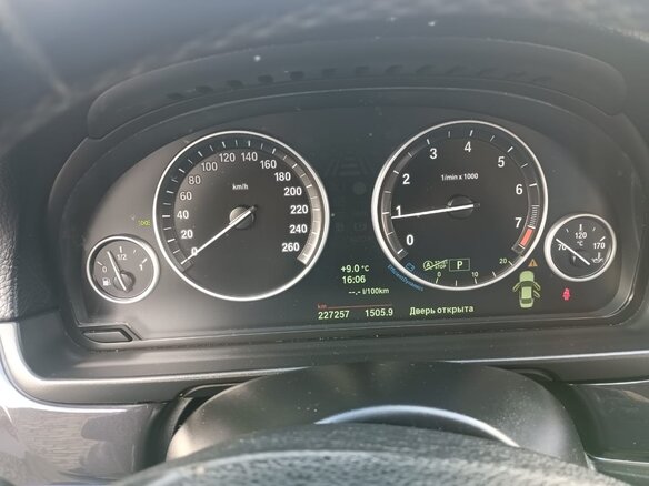 2013 BMW 5 серии 528i xDrive VI (F10/F11/F07) Рестайлинг, чёрный, 1700000 рублей - вид 8