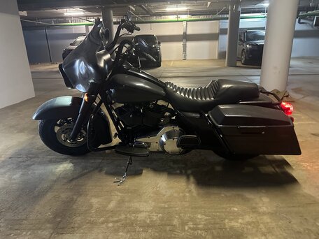 2006 Harley-Davidson Street Glide, серый, 550000 рублей, вид 2