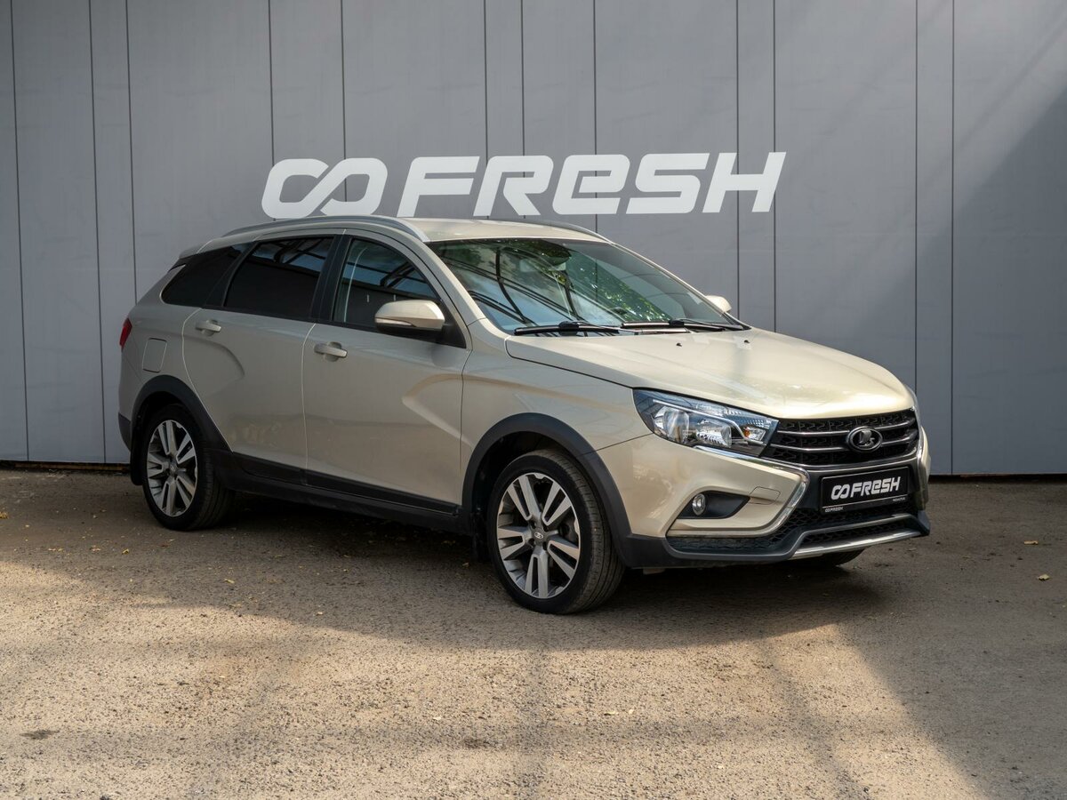 Открыть фотографии: Lada (ВАЗ) Vesta I