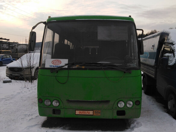 2010 Богдан А-092, зелёный, 400000 рублей