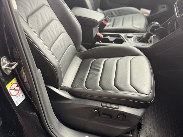 2021 Volkswagen Tiguan II Рестайлинг, чёрный, 3500000 рублей - вид 15