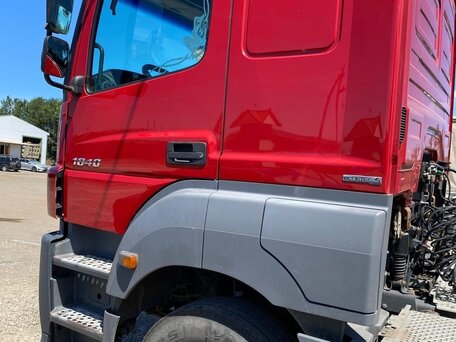 2014 Mercedes-Benz Axor, красный, 3740000 рублей, вид 4