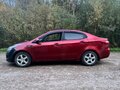 2013 Kia Rio III, красный, 550000 рублей - вид 4
