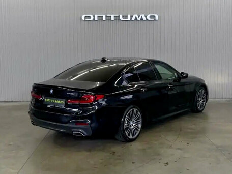 2017 BMW 5 серии 540i xDrive VII (G30/G31/G38), чёрный, 3747000 рублей, вид 5