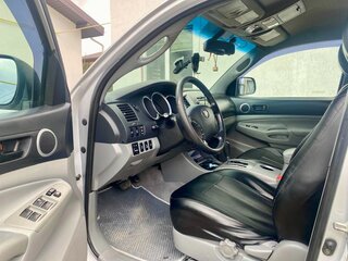 2010 Toyota Tacoma II, серый, 2999000 рублей, вид 5