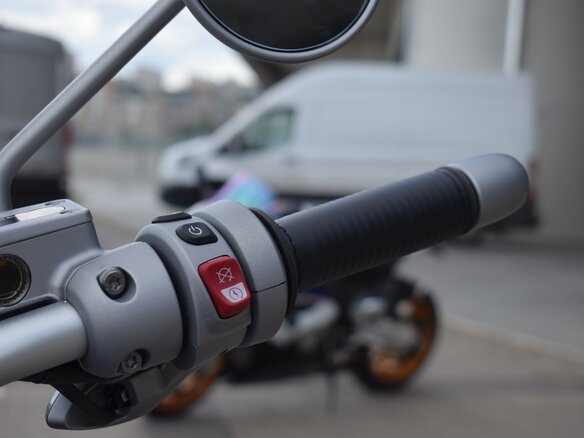 2020 BMW R 18, синий, 6000000 рублей - вид 19