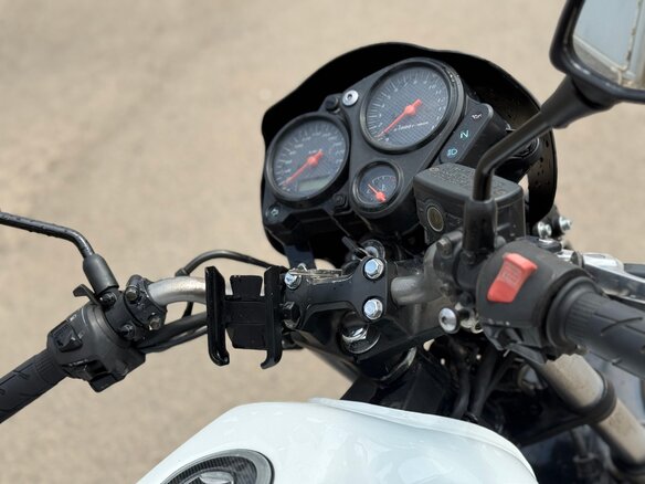 2001 Honda CB 600F Hornet, белый, 345000 рублей - вид 9