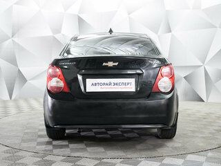 2013 Chevrolet Aveo II, чёрный, 494000 рублей, вид 4