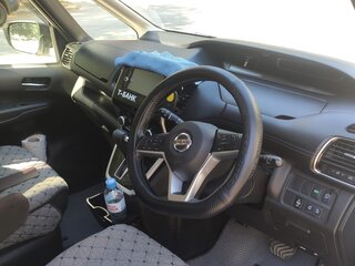 2017 Nissan Serena S-Hybrid V (C27), белый, 1450000 рублей, вид 5