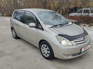 2003 Toyota Corolla Spacio II, серебристый, 650000 рублей, вид 3