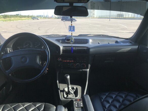 1994 BMW 5 серии 520i III (E34), чёрный - вид 17