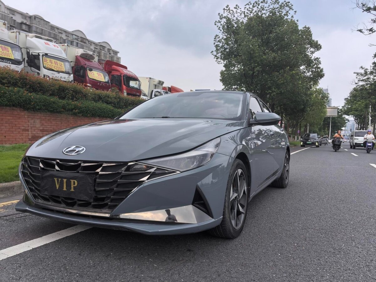 Открыть фотографии: Hyundai Elantra VII (CN7)