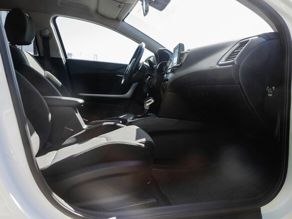 2019 Kia Ceed III, белый - вид 10