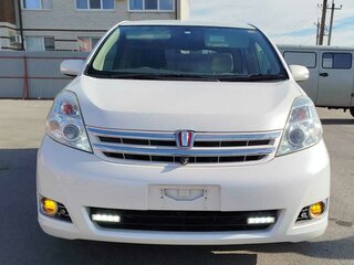 2010 Toyota ISis I Рестайлинг, белый, 1499000 рублей, вид 2