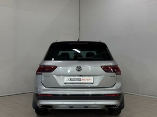 2019 Volkswagen Tiguan II, серебристый, 2519000 рублей, вид 5