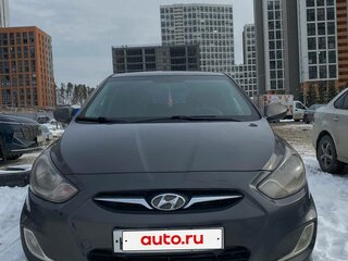 2014 Hyundai Solaris I, серый, 875000 рублей, вид 4