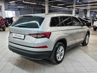2021 Skoda Kodiaq I Рестайлинг, серебристый, 2869000 рублей, вид 3
