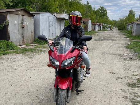 2002 Yamaha FZS1000 Fazer, красный, 360000 рублей, вид 4