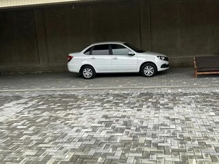 2023 Lada (ВАЗ) Granta I Рестайлинг, белый, 960000 рублей, вид 4