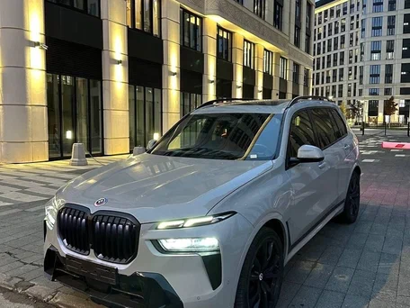 2023 BMW X7 40i I (G07) Рестайлинг, серый, 11000000 рублей, вид 1