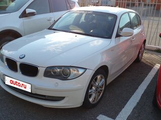 2011 BMW 1 серии 116i I (E81/E82/E87/E88) Рестайлинг, белый, 899000 рублей, вид 1