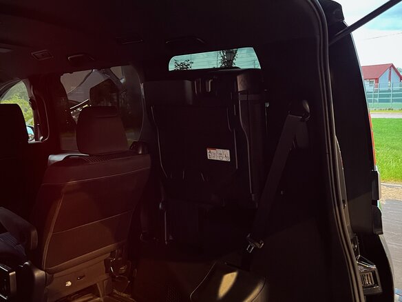 2018 Toyota Voxy III (R80) Рестайлинг, чёрный, 2080000 рублей - вид 22
