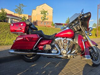 2012 Harley-Davidson Electra Glide, красный, 920000 рублей, вид 3