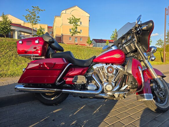 2012 Harley-Davidson Electra Glide, красный, 920000 рублей - вид 2