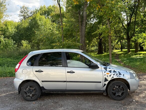 2008 Lada (ВАЗ) Kalina I, серебристый, 180000 рублей - вид 3