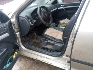 2005 Skoda Octavia II (A5), золотистый, 400000 рублей, вид 5