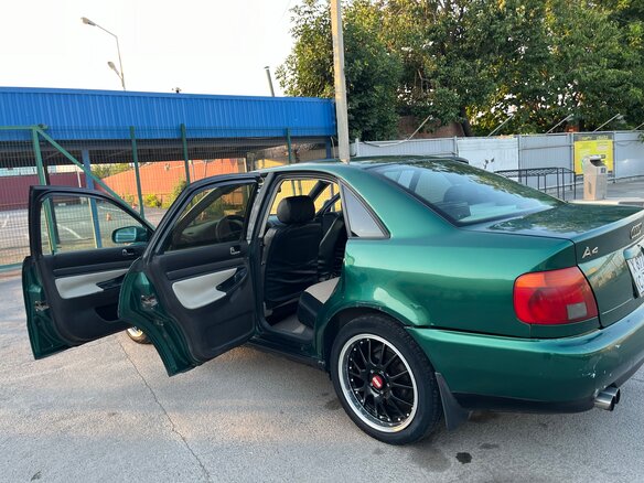 1997 Audi A4 I (B5), зелёный, 380000 рублей - вид 6