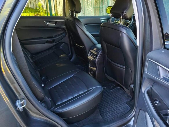 2019 Ford Edge II Рестайлинг, серый, 2000000 рублей - вид 14